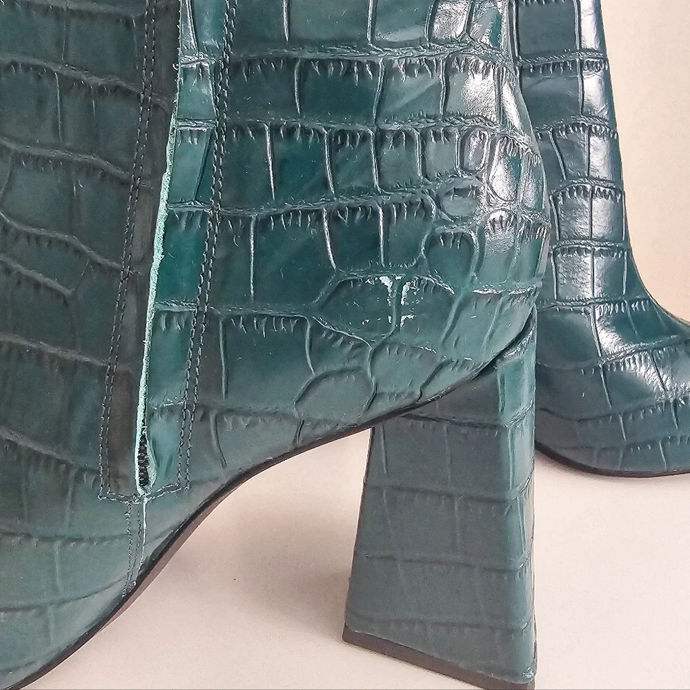 Marc Fisher Kulika green croc embosed pointed toe leather ankle boots - Picture 7 of 10